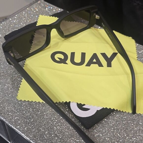 Quay Australia Art School Rectangular Sunglasses- Matte Black/Smoke Lens - Picture 6 of 9